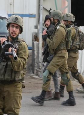 الاحتلال يعتقل 4 مواطنين بينهم طفل من بيت فجار جنوب بيت لحم