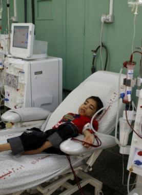 إغلاق معبر رفح يفاقم معاناة آلاف المرضى والجرحى ويهدد بكارثة صحية