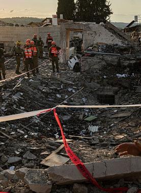 نيران متقاطعة فوق "تل أبيب".. هجوم صاروخي مزدوج من إيران ولبنان يهزّ "إسرائيل"