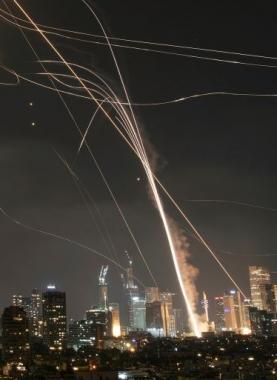 وول ستريت جورنال: الهجمات الإيرانية المتواصلة تجبر "إسرائيل" على ترشيد وتقنين صواريخها الاعتراضية