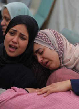 استشهاد أكثر من 12,500 امرأة في غزة منذ بدء الحرب الإسرائيلية