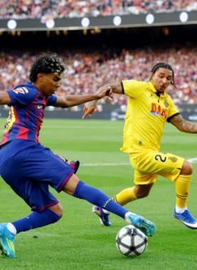 برشلونة يكتسح إسبانيول ويواصل هيمنته التاريخية في ديربي كتالونيا