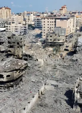 أكوام الركام في غزة