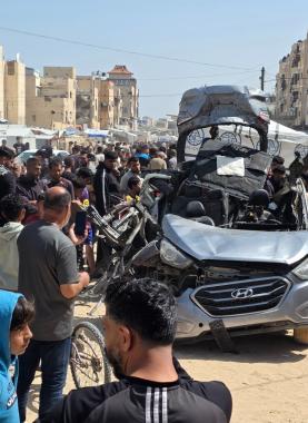 قصف مركبة في خانيونس اليوم