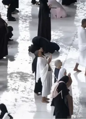 أمطار غزيرة تهطل على الحرم المكي