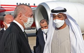 أردوغان يصل الإمارات في أول زيارة منذ 9 سنوات