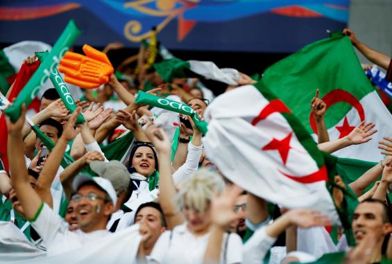 2019-06-27T173939Z_339604799_RC1C1078BAF0_RTRMADP_3_SOCCER-NATIONS-SEN-DZA