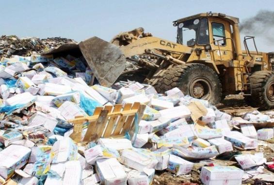 مباحث التموين" في رفح وخان يونس تضبط أكثر من 26 طنًا من الأغذية المخالفة