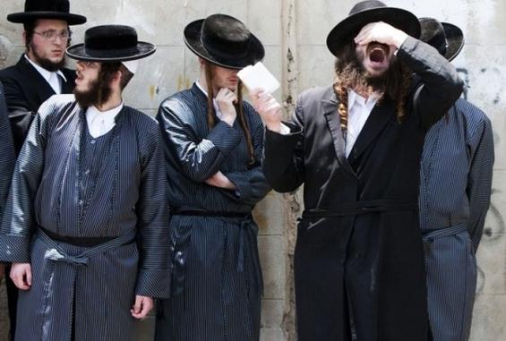 يهود من الطائفة الحريدية - أرشيفية -