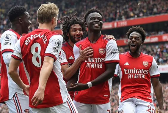 لاعبو أرسنال