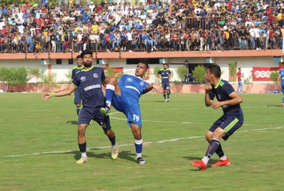 جانب من أحد مباريات دوري الممتازة