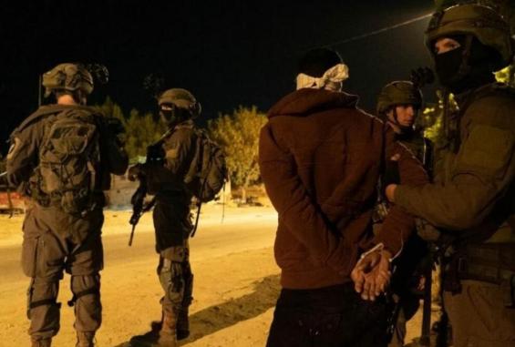 اعتقال مواطن فلسطيني