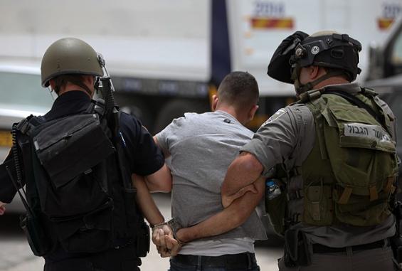 اعتقال طفل فلسطيني