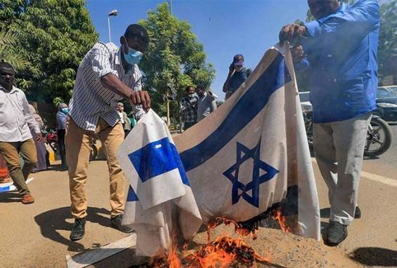 تظاهرة في السودان رفضًا للتطبيع مع الاحتلال الإسرائيلي