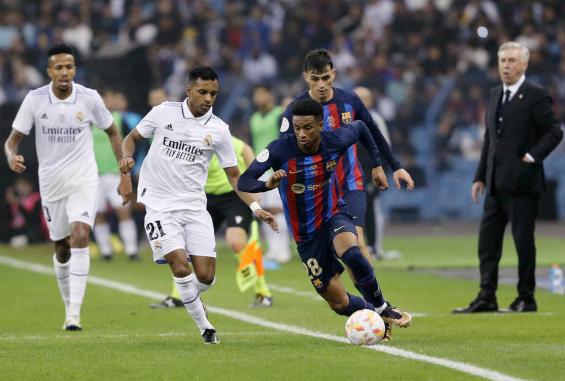 جانب من مباراة سابقة بين الطرفين