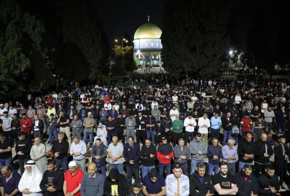 صلاة التراويح في المسجد الأقصى