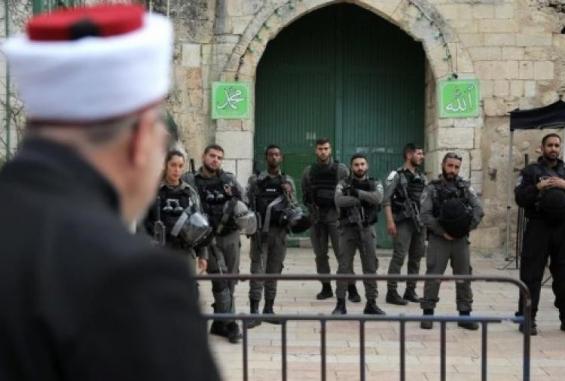 قوات احتلال متواجدة بالقرب من مصلى باب الرحمة بالقدس -أرشيف