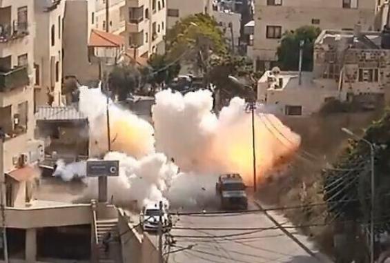 استهداف جيب لجيش الاحتلال بعبوة ناسفة - أرشيفية -