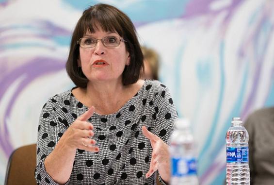 النائبة الامريكية بيتي ماكولوم