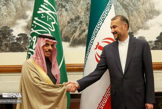 الرئيس الإيراني: "إسرائيل" هي عدوتنا وليست السعودية