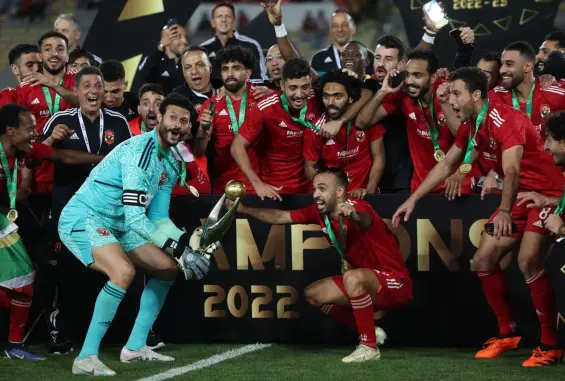 جانب من تتويج الأهلي