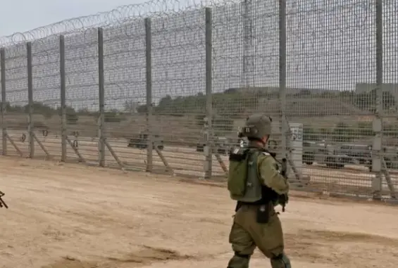 الاحتلال بنشر اسم وصورة الجندي الثالث الذي لقي مصرعه برصاص مصري