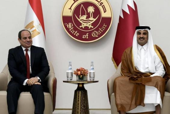 أمير قطر والسيسي يتفقان على تكثيف دعم شعب السودان