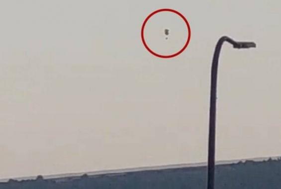 طائرة شراعية حلقت فوق معسكرات الاحتلال على الحدود مع لبنان