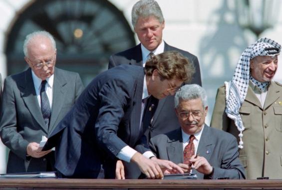 30 عاما على اتفاق أوسلو.. جثة تنتظر الدفن!