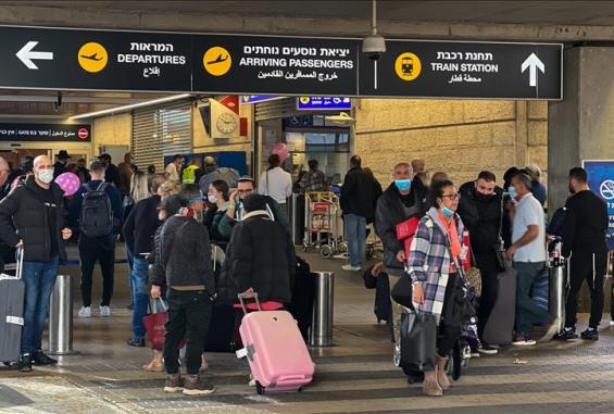 معاريف: هجرة "الإسرائيليين" بسبب الحرب هدية لحماس