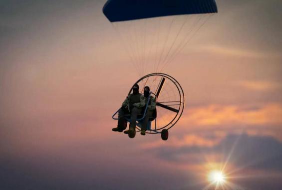 صحيفة عبريَّة: كيف تحوَّلت المظلَّة الشِّراعيَّة إلى سلاح سرِّيّ لحماس؟