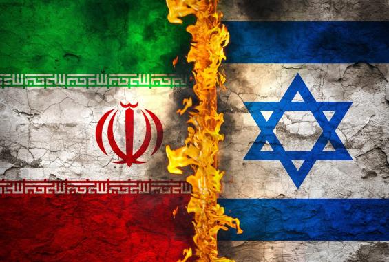 خبير سياسي لبناني يوضح لشهاب "الغموض الإيراني" حول الرد على الضربات الأمريكية