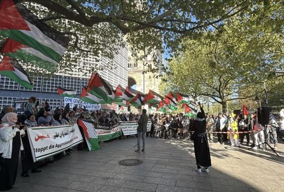 آلاف المتظاهرين في برلين يطالبون بوقف الإبادة في غزة