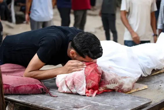 صورة من الأرشيف