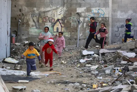 حماس: قرار الاحتلال بمنع 37 منظمة إغاثة دولية من العمل في الأراضي الفلسطينية تصعيد خطير