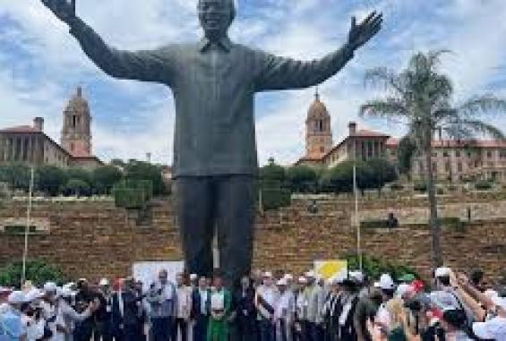 جنوب إفريقيا تطرد القائم بأعمال السفارة "الإسرائيلي"