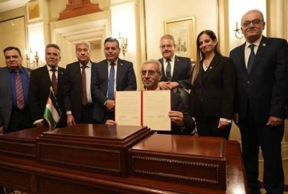 الإعلامي الحكومي يرحّب باللجنة الوطنية لإدارة غزة ويؤكد الجهوزية لنقل الصلاحيات