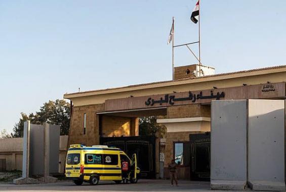 بدء تشغيل معبر رفح