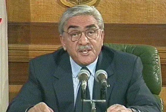 رئيس الجزائر الأسبق اليامين زروال