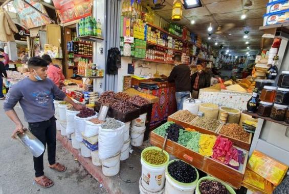 وزارة الاقتصاد بغزة: إجراءات لضبط أسعار السلع وحماية المستهلك وسط النقص الكبير