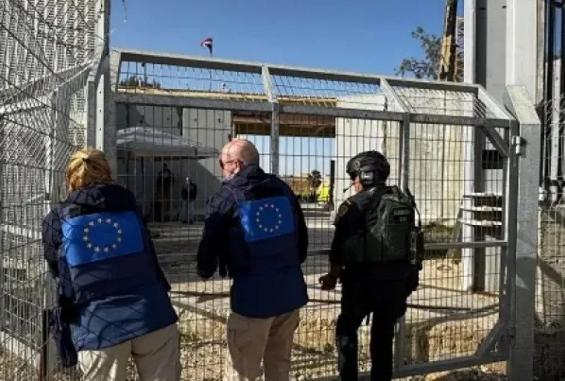 بعثة المراقبة الأوروبية في معبر رفح تعلق عملها احتجاجاً على اعتقال مسافر فلسطيني