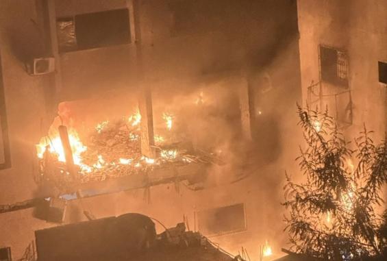 إصابات في استهداف إسرائيلي لشقة سكنية بغزة