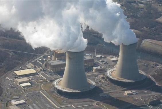 "الطاقة الذرية" تحذر من استهداف المحطات النووية في إيران