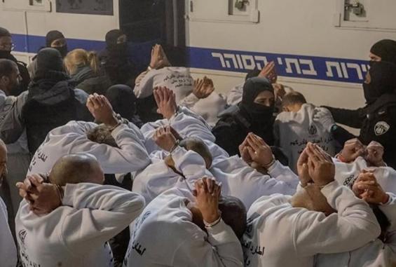 ورقة حقوقية تحذر من "تشريع الموت": قانون إعدام الأسرى الفلسطينيين انتهاك خطير للقانون الدولي