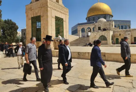 اقتحام المسجد الأقصى