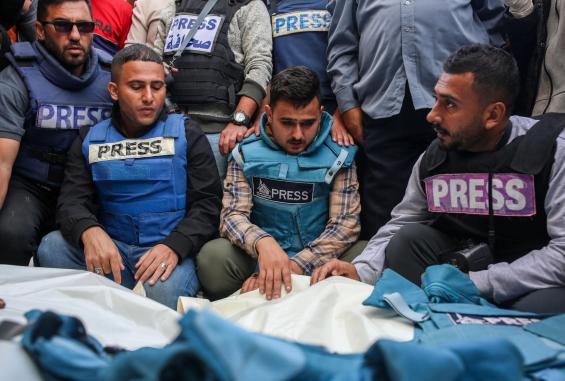 رئيس اتحاد الصحفيين الجزائريين: الاحتلال يسعى لعزل الحقيقة وفرض رواية أحادية والصحفي بغزة بات هدفاً مباشرا