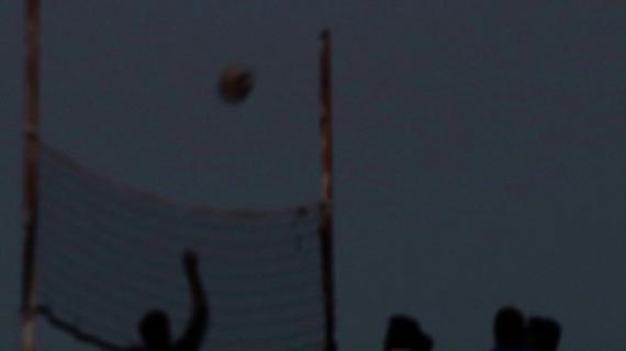 هكذا ظهر قمر منتصف شعبان في منطقة السالمية بالكويت