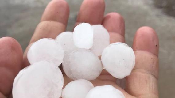 تساقط حبات برد كبيرة على المدينة المنورة