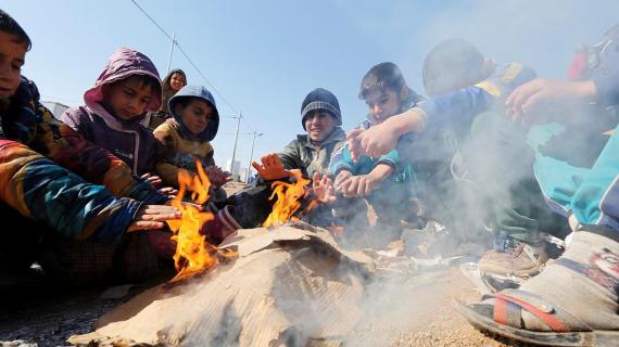 مأساة النازحين من الموصل بفعل المعارك الجارية