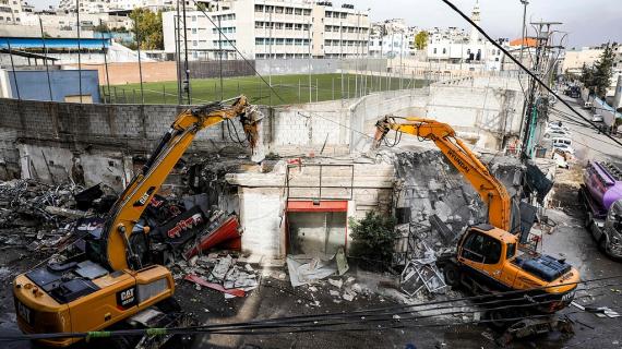 مجزرة الهدم.. الاحتلال ينفذ أكبر عملية هدم مبان ومنشآت تجارية في شعفاط